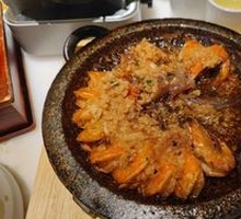 Grilled Garlic Shrimp on Stone Plate