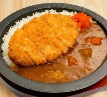 Golden Pork Cutlet with Tamarind Curry Rice
