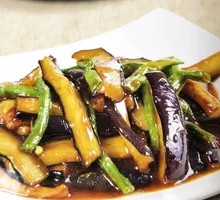 Stir-fried long beans with eggplant