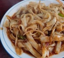 Stir-Fried Beef with Knife-Cut Noodles