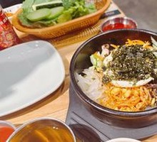 庄园传统石锅拌饭