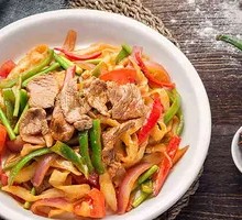Beef Daoxiao Noodles