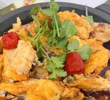 鲜嫩石锅鱼