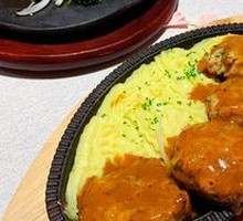Russian Home-style Meat Pies