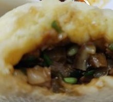 卤肉包