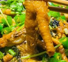 牛蛙鸡爪锅