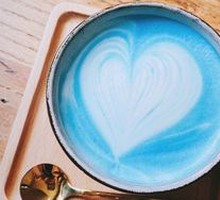 Blue Velvet Latte