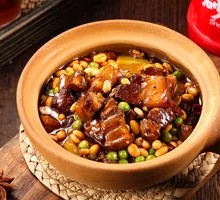 Braised Pork Belly with Soybeans