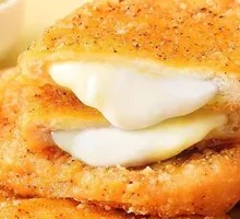 Cheesy Chicken Cutlet with Molten Cheese