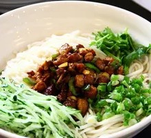 Zhajiangmian