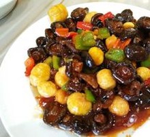 Braised Chestnuts with Mushrooms