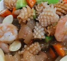 Three-Flavor Stewed Dumplings