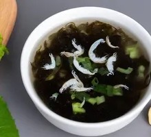 Kelp and Shrimp Roe Soup