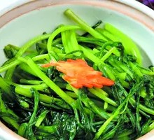 Shrimp Paste Stir-fried Chrysanthemum Greens