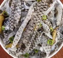 Sichuan-style Pickled Pepper Fish Skin