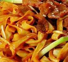 Stir-Fried Beef Rice Noodles