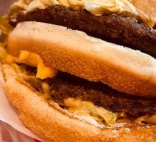 牛肉芝士培根汉堡