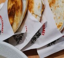 Lao Tongguan Meat Sandwich