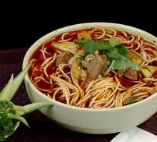 Sour Cabbage Beef Noodles