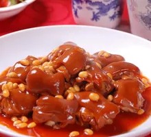 Braised Pork Trotters with Yellow Beans Rice