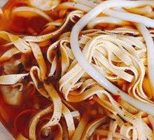 Crossing-the-bridge Rice Noodles