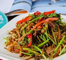 Dry-Fried Wood Ear Mushrooms