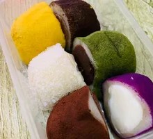 Assorted Glutinous Rice Balls