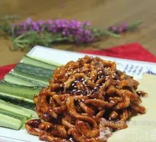 Beijing-style Shredded Pork in Soy Sauce