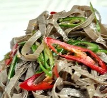 Cold-Pressed Black Bean Sprouts