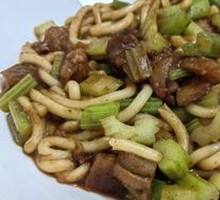 大盘鸡炒米粉