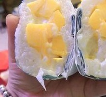 芒果糯米饭团