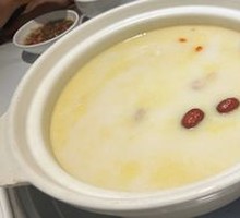 Classic Pig's Trotter Chicken Stew