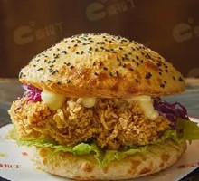 香脆鸡腿现烤汉堡