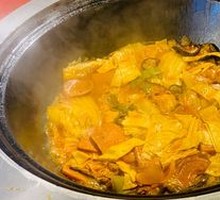 Stewed Pork Ribs in Iron Pot