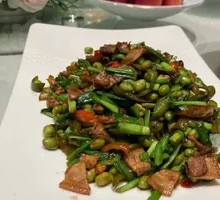 Preserved Pork with Green Beans