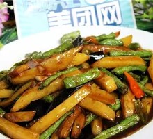Eggplant and Green Bean Stir-Fry