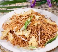 Beef Brisket Egg Fried Noodles