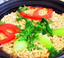 Hot Pot Instant Noodles