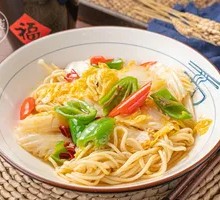 Spicy and Sour Napa Cabbage Noodles