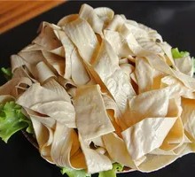 Oil-soaked tofu skin