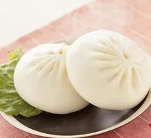 Radish and Preserved Pork Bun