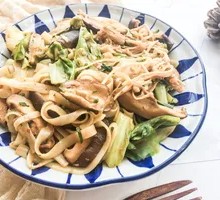 Beef Stir-Fried Rice Noodles