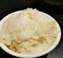 米饭一盘