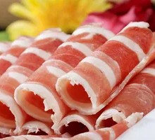 Freshly Sliced Lamb Rolls