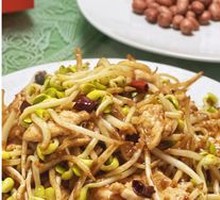 Stir-Fried Pork Shreds with Bean Sprouts