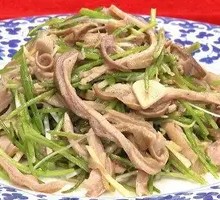 Stir-fried Tripe with Mustard Greens