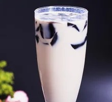 Tapioca Milk Tea with Herbal Jelly