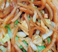 卷心菜鸡蛋炒面