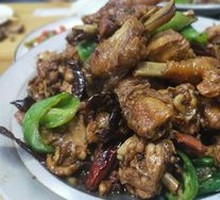 特色炒大公鸡