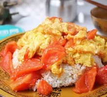 Egg and Tomato Rice Bowl